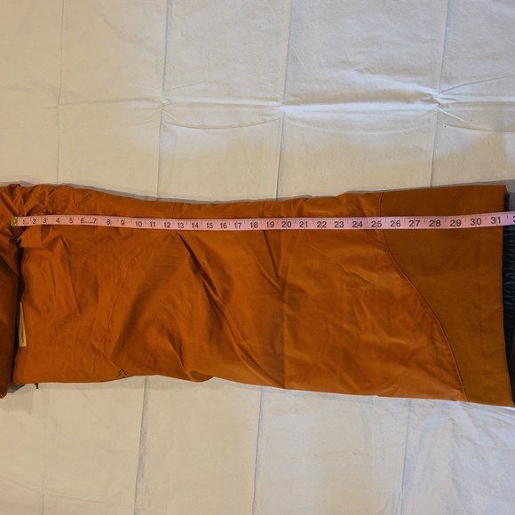 Women's insulated Snowboard Pants - Picture 8 of 10